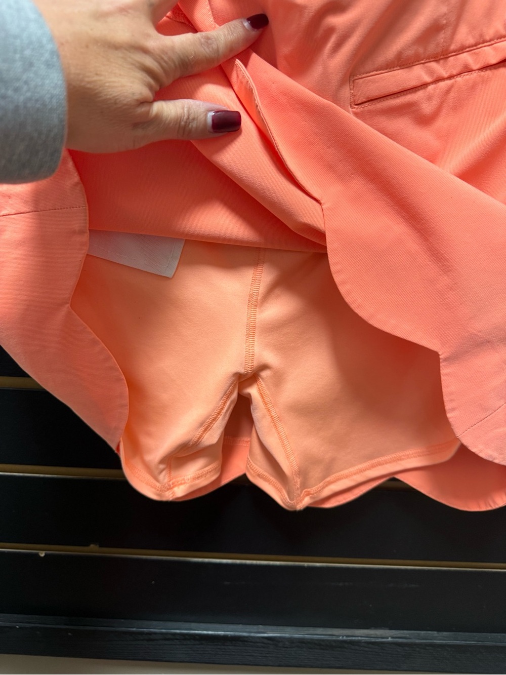 Vineyard Vines Performance Peach Scallop Hem Skort Size 8 - Picture 4 of 4